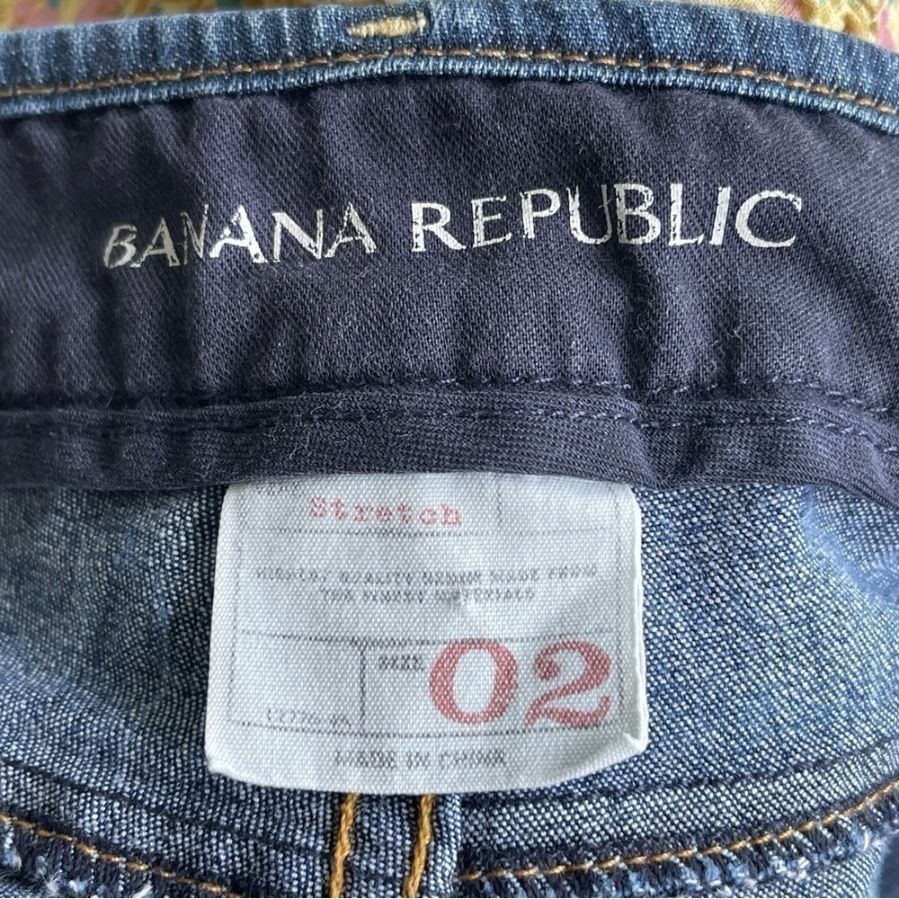 Banana Republic Classic Dark Wash Denim Bermuda Shorts - Picture 7 of 9